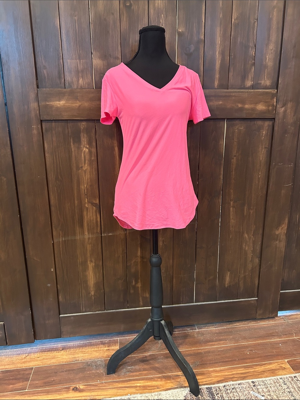 No Boundaries Bright Pink V-Neck Short Sleeve Tee